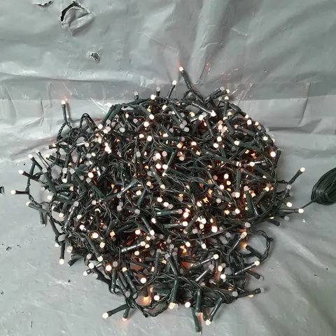 1000 WARM WHITE GLOW WORM CHRISTMAS LIGHTS