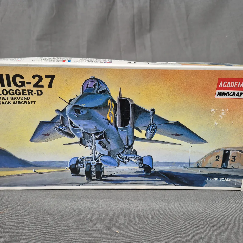 ACADEMY MINICRAFT - MIG-27 FLOGGER-D SOVIET GROUND ATTACK AIRCRAFT