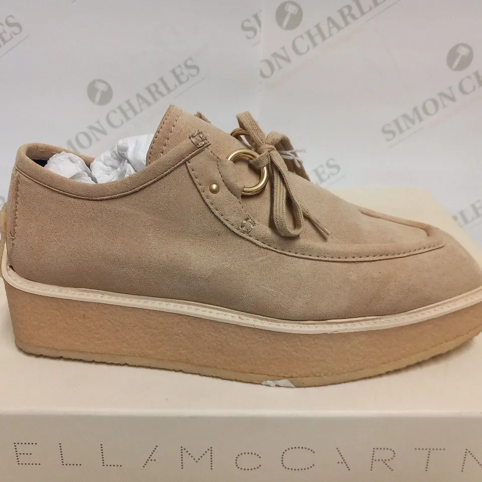 PAIR OF BOXED STELLA MCCARTNEY DESERT SHOES SIZE 38
