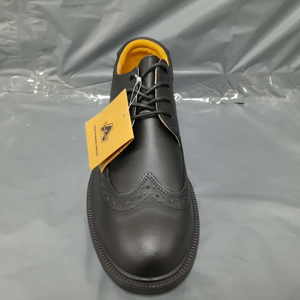 BOXED PAIR OF AMBLERS SAFETY SHOES IN BLACK UK SIZE 10