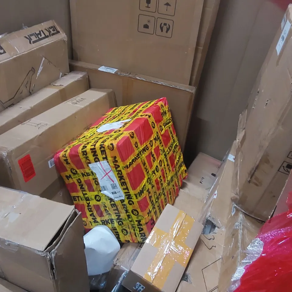 PALLET OF ASSORTED ITEMS TO INCLUDE:  GAMING RACING WHEEL, MATTRESS TOPPER, ELECTRIC COOKTOP, ESPRESSO COFFEE MAKER, EASY CANE WITH SEAT ECT