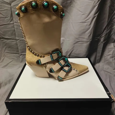 AZALEA WANG BALMORAL STUDDED WESTERN BOOTS - 4