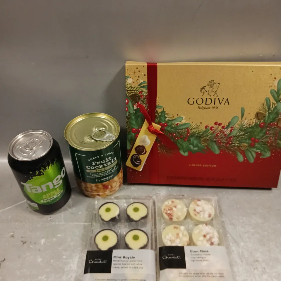 APPROXIMATELY 10 ASSORTED FOOD/DRINK PRODUCTS TO INCLUDE HOTEL CHOCOLAT CHOCOLATES, FRUIT COCKTAILS, GODIVA CHOCOLATES ETC 