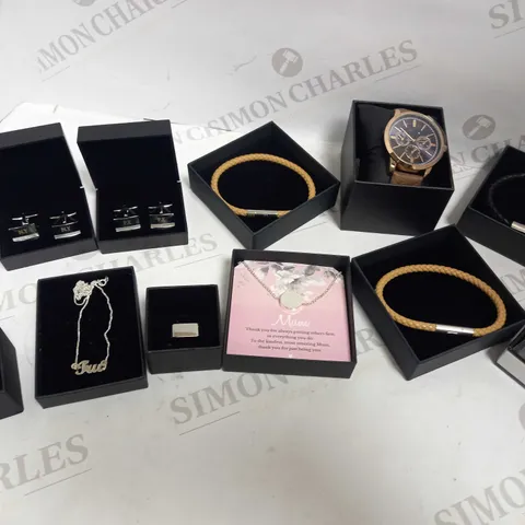 LOT OF APPROXIMATELY 11 ASSORTED PERSONALISED JEWELLERY ITEMS