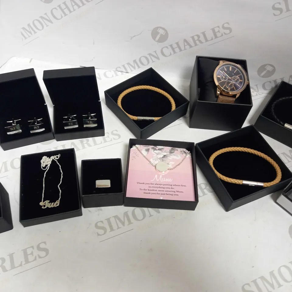 LOT OF APPROXIMATELY 11 ASSORTED PERSONALISED JEWELLERY ITEMS RRP £347