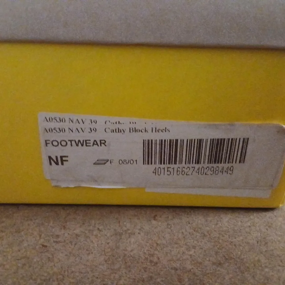 BODEN WOMEN'S NAVY & YELLOW BLOCK HEEL PUMPS – UK 6 (EU 39) – BOXED