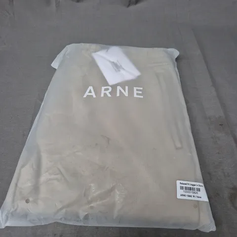 BAGGED ARNE RELAXED FIT JOGGER IN STONE SIZE M