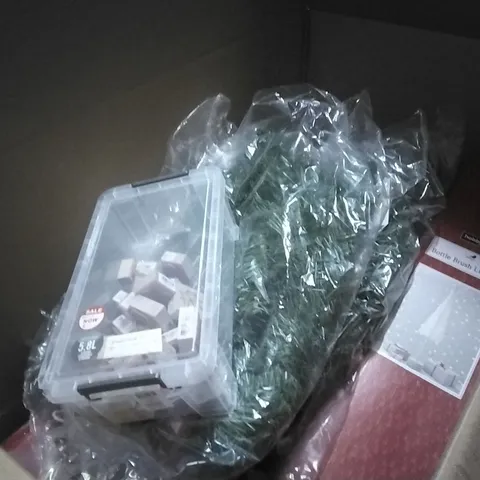 PALLET OF MIXED CHRISTMAS STOCK