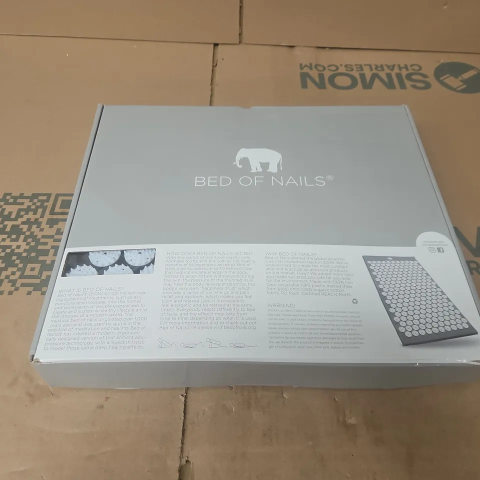 BOXED BED OF NAILS ACUPRESSURE MAT
