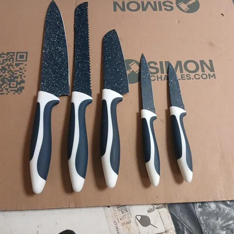 APPROXIMATELY 18 FLAVORSTONE 5-PIECE KNIFE SET: CHEF, BREAD, SANTOKU, UTILITY & PARING KNIVES