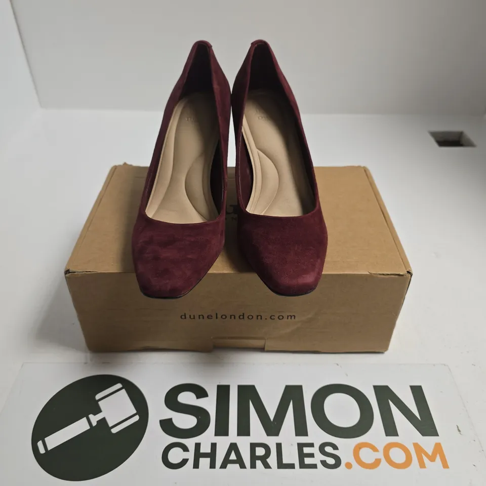 BOXED PAIR OF DUNE LONDON BURGUNDY SUEDE COMFORT MID BLOCK HEEL - SIZE 3