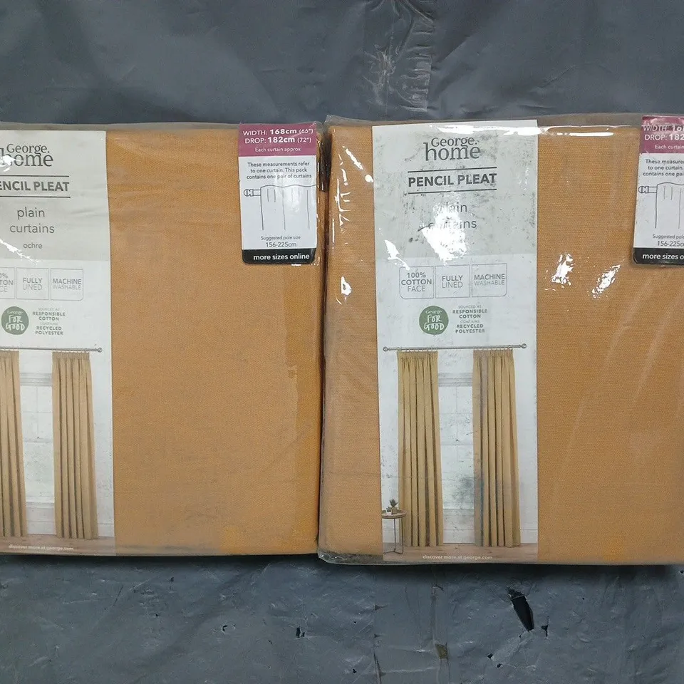 BOX OF APPROXIMATELY 8 ASSORTED PENCIL PLEAT CURTAINS IN OCHRE (SIZES MAY VARY) - COLLECTION ONLY
