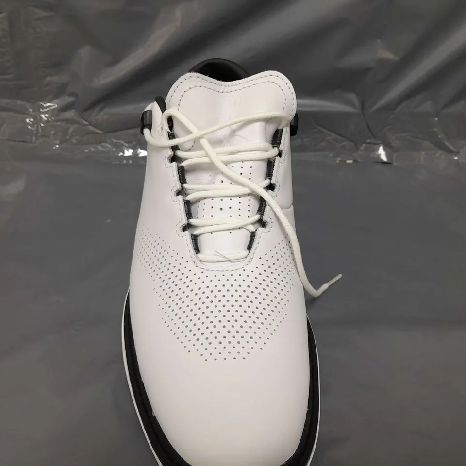 BOXED PAIR OF NIKE JORDAN ADG 4 SHOES IN WHITE/BLACK UK SIZE 9