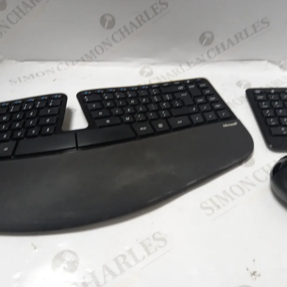 MICROSOFT SCULPT ERGONOMIC DESKTOP KEYBOARD SET