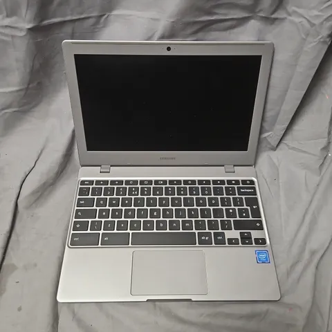 SAMSUNG CHROMEBOOK LAPTOP – CHROME OS, INTEL INSIDE (MODEL XE310XBA)