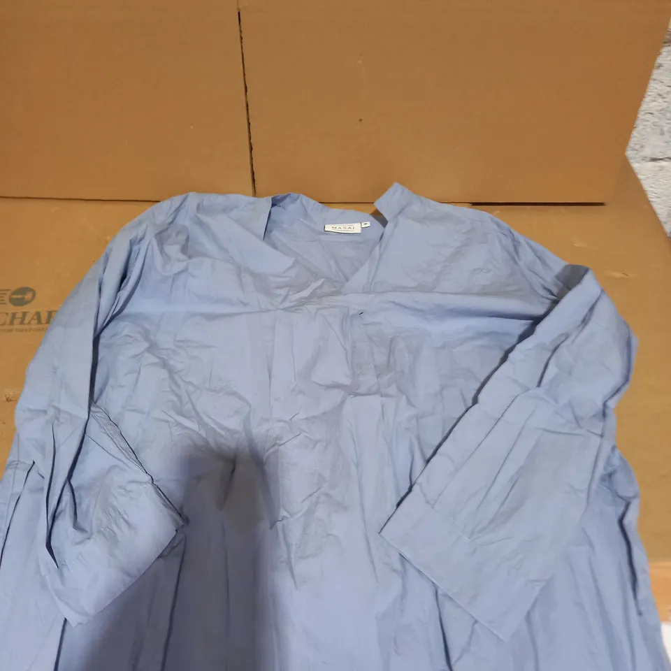 LOT OF APPROXIMATELY 20 ASSORTED CLOTHING ITEMS IN VARIOUS SIZES TO INCLUDE DANI MINOGUE, MASAI, D&CO ETC