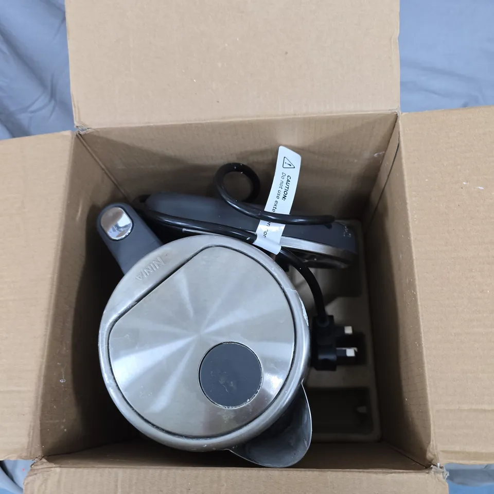 NINJA PERFECT TEMPERATURE KETTLE KT200UK