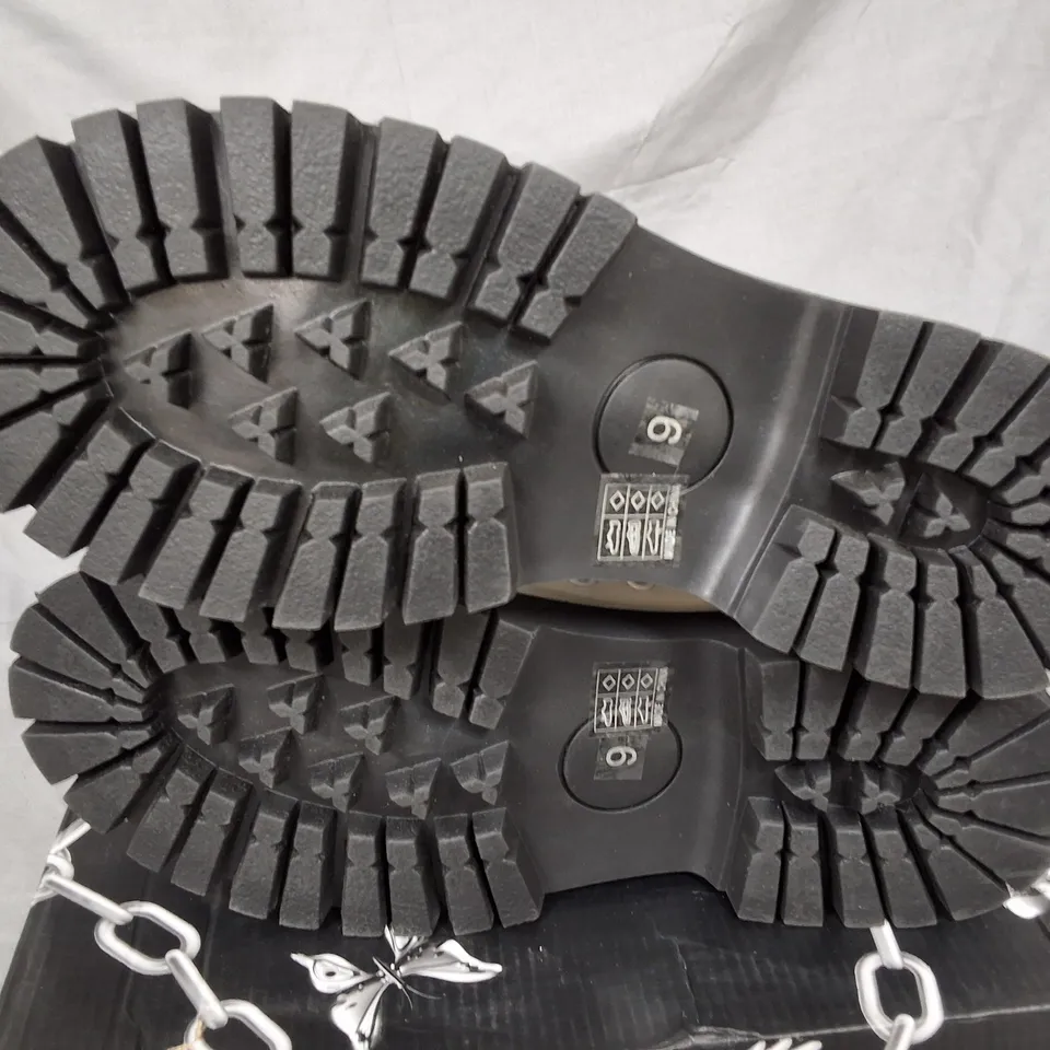 BOXED KOI TENAR MENS BOAT SHOES IN CREAM - UK9