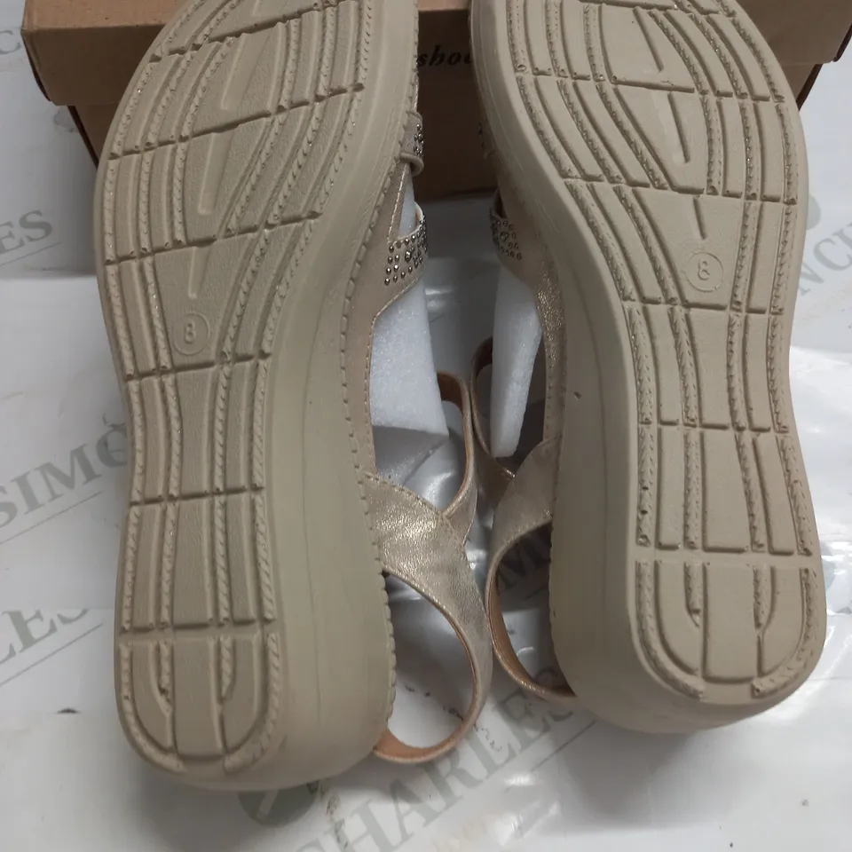 BOXED PAIR OF CUSHION WALK EMBELLISHED STRAPPY SANDALS IN CHAMPAGNE - 8
