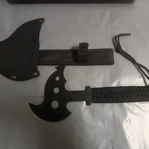 BOXED KOMBAT THROWING AXE