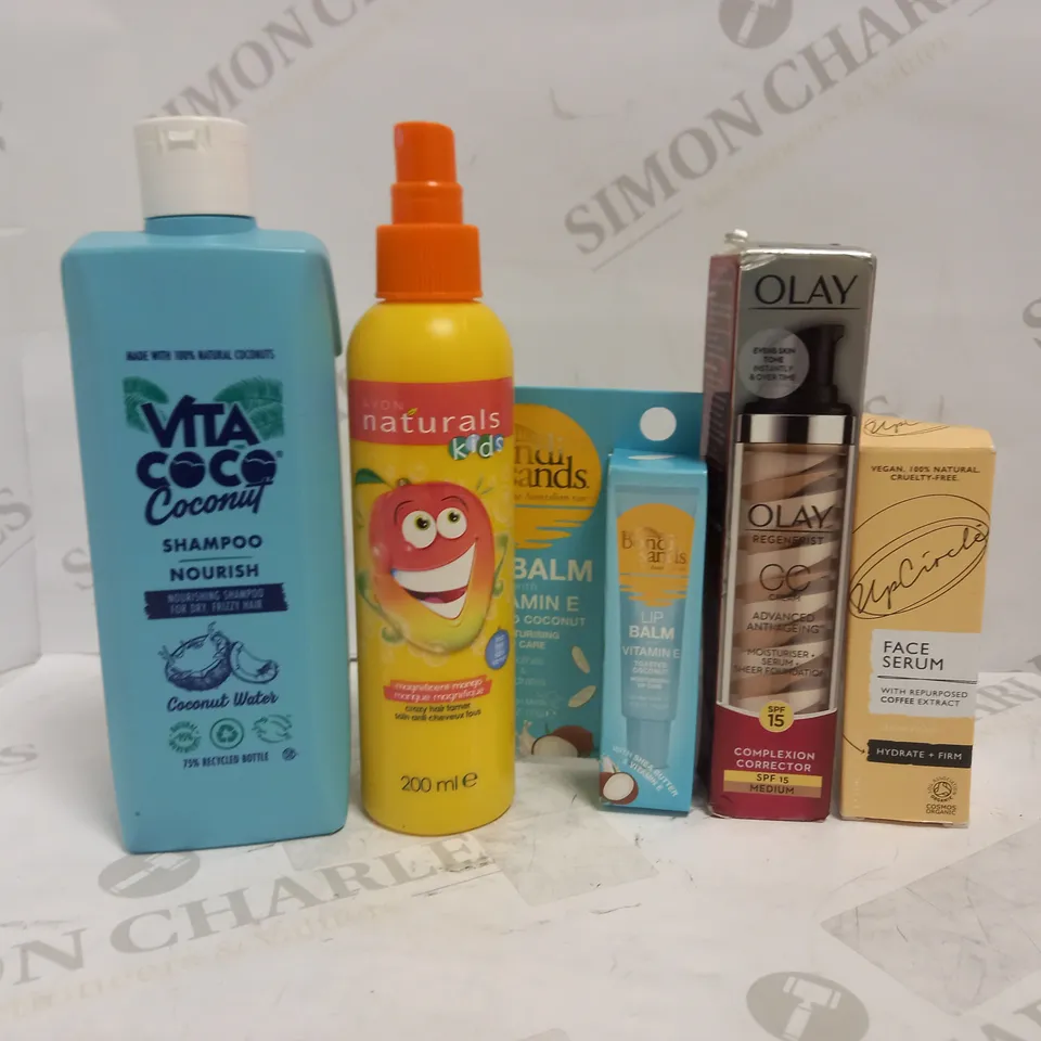 LOT OF APPROXIMATELY 20 ASSORTED HEALTH & BEAUTY ITEMS, TO INCLUDE OLAY, UPCIRCLE, BONDI SANDS, ETC