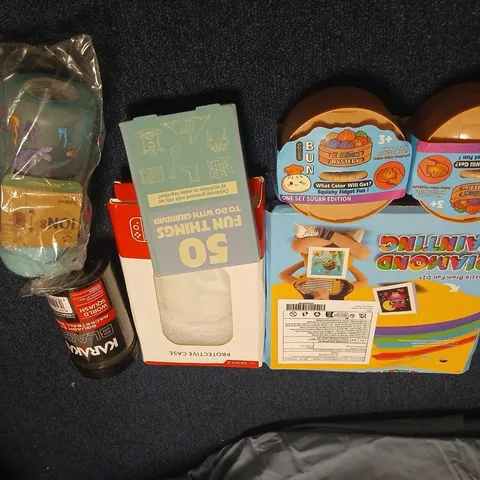 LARGE QUANTITY OF ASSORTED TOYS AND ACCESSORIES TO INCLUDE; DIAMOND PAINTING, 50 FUN THINGS TO DO WITH GRANDAD, KARAKAL SQUASH RACKET BALLS