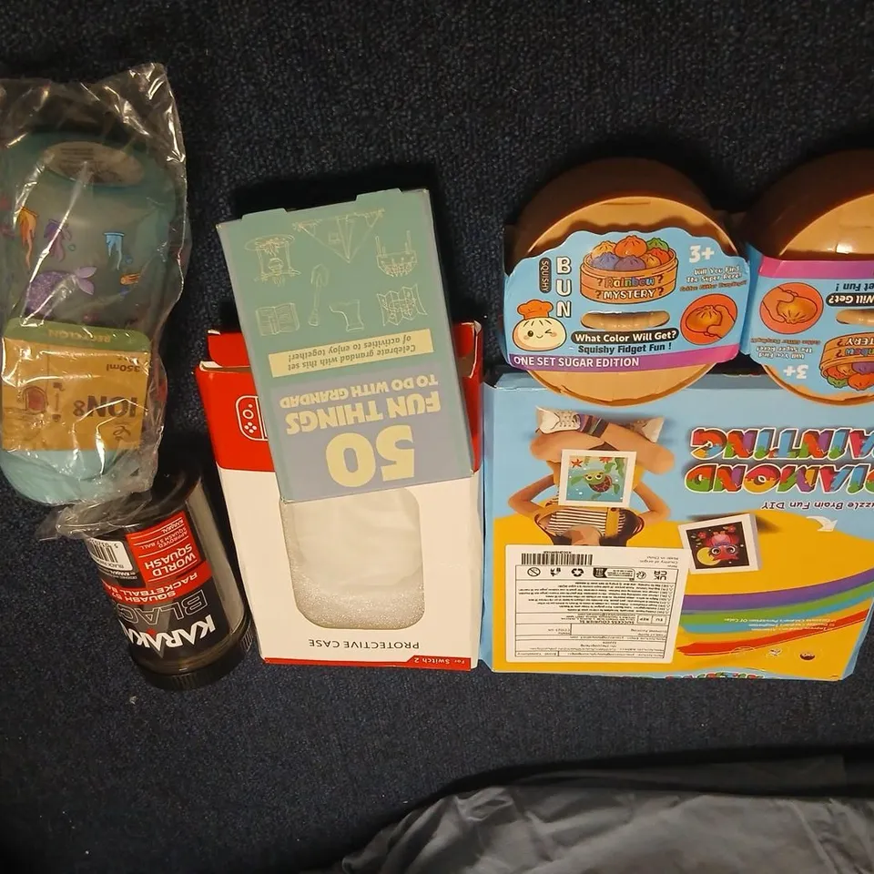LARGE QUANTITY OF ASSORTED TOYS AND ACCESSORIES TO INCLUDE; DIAMOND PAINTING, 50 FUN THINGS TO DO WITH GRANDAD, KARAKAL SQUASH RACKET BALLS