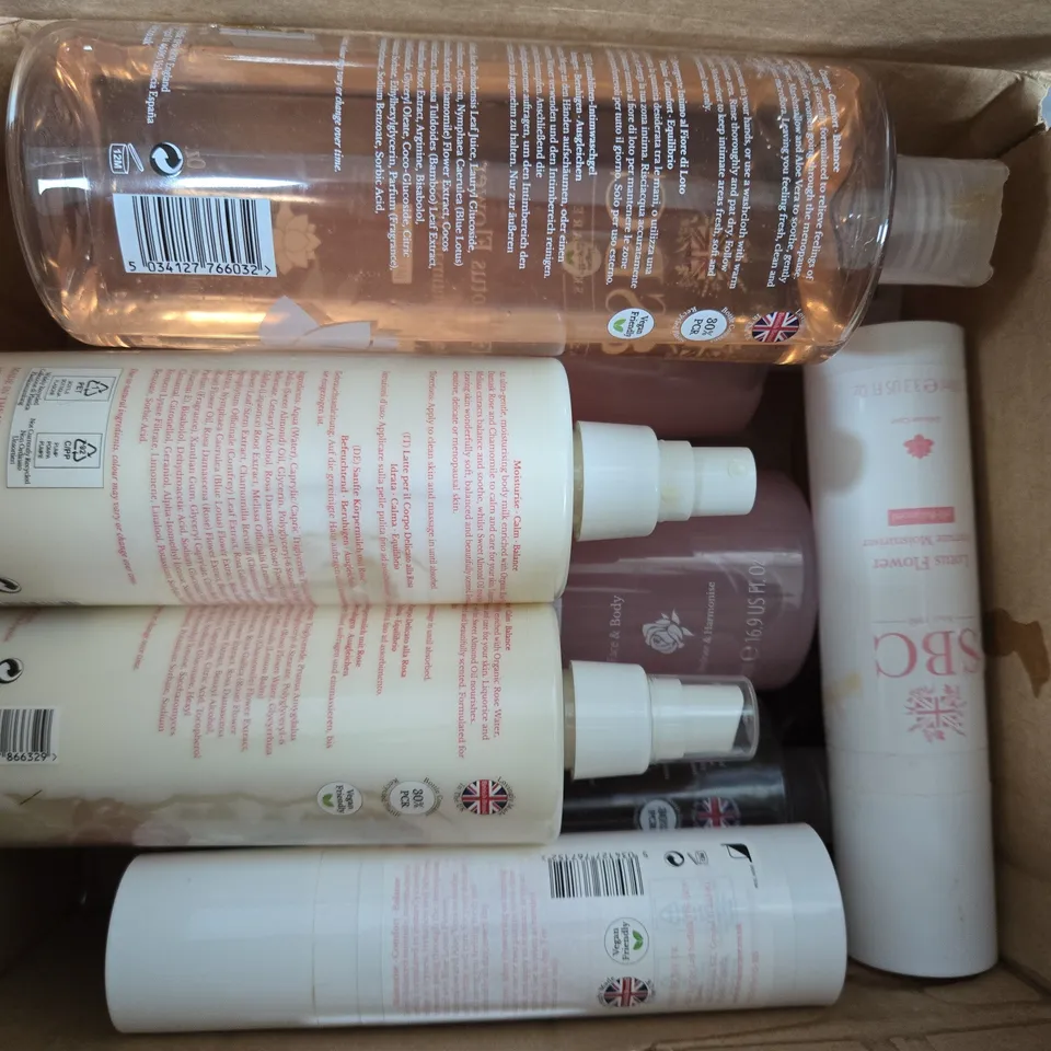 SBC 6 PIECE SET TO INCLUDE MOISTURISING GEL, GENTLE BODY MILK, INTIMATE MOISTURISER, ETC