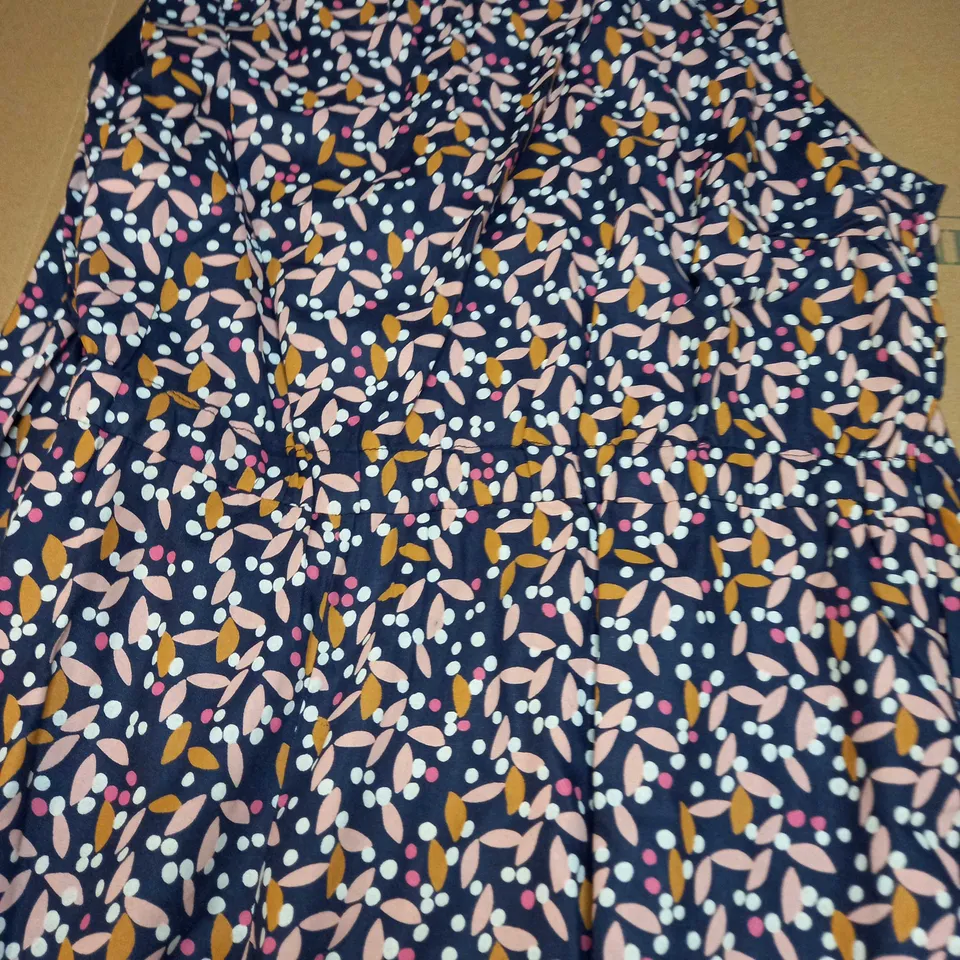 WEIRDFISH NALANI ECO VISCOSE PRINTED JUMPSUIT DRESS - DARK NAVY - SIZE 16