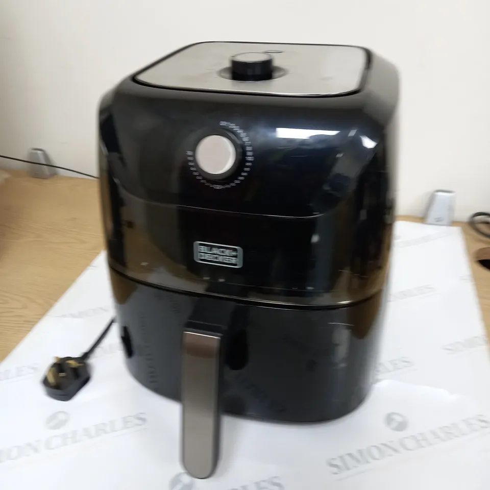 BLACK & DECKER 7L AIR FRYER