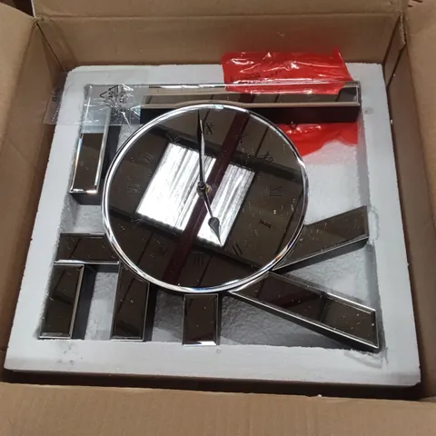 GLASS WALL MOUNTED CLOCK