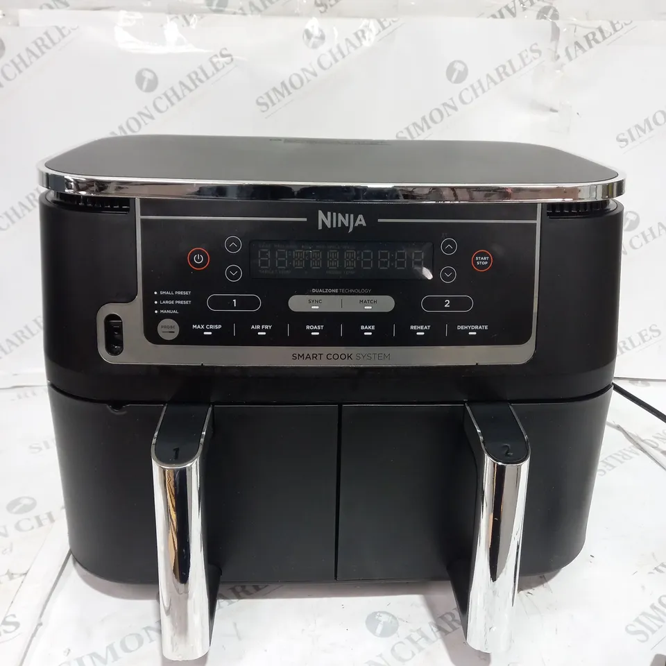 BOXED NINJA FOODI MAX DUALZONE AIR FRYER AF451UK
