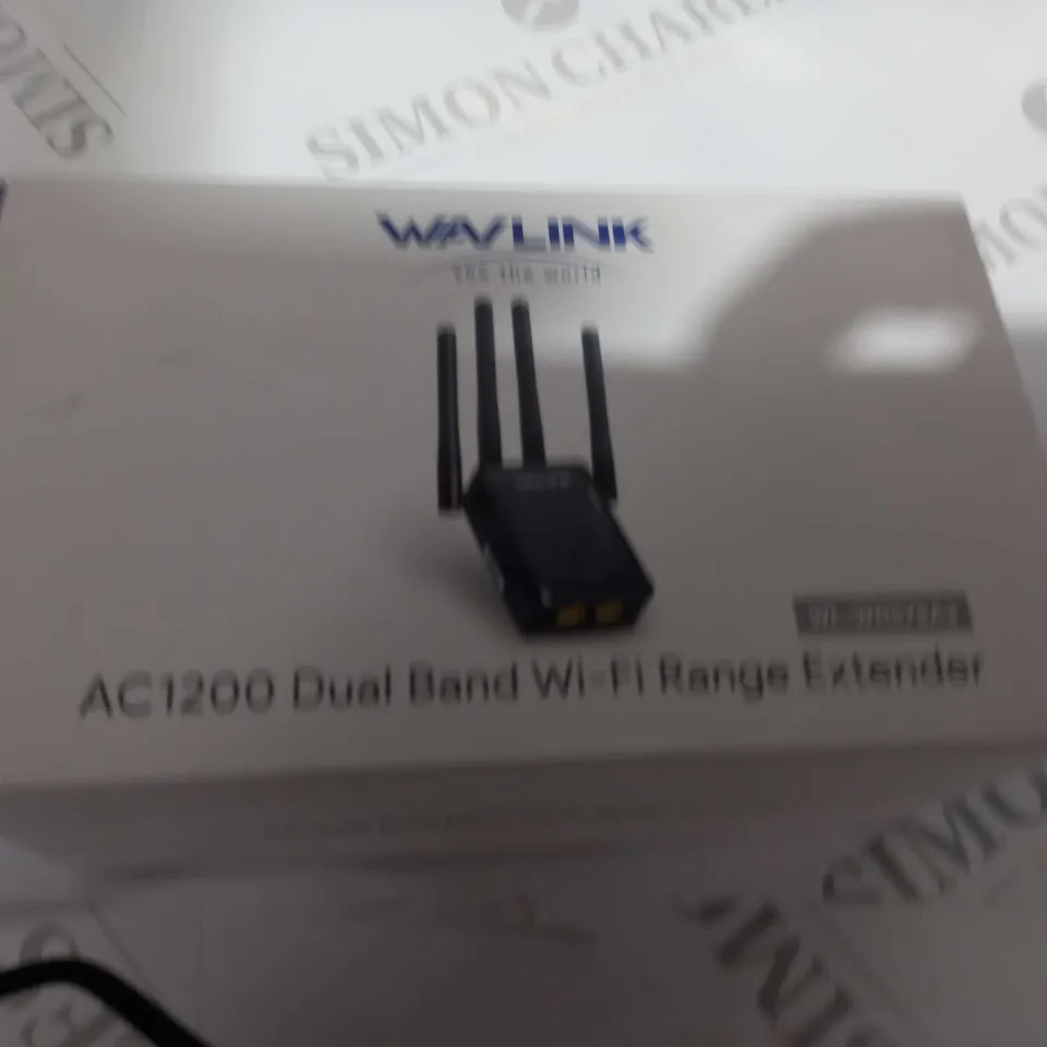 BOXED WAVLINK AC1200 DUAL BAND WI-FI RANGE EXTENDER 