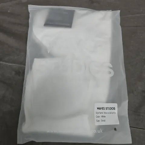 BAGGED WAVE STUDIOS SOFTLUXE CROSS-BACK SPORTS BRA IN WHITE - SMALL