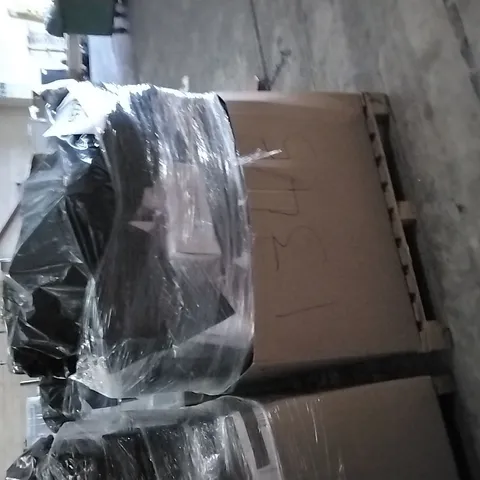 PALLET OF ASSORTED ITEMS INCLUDING AIR BOOSTER CUSHION, WOOL DUVET, A BETTER PILLOW, MATTRESS TOPPERS