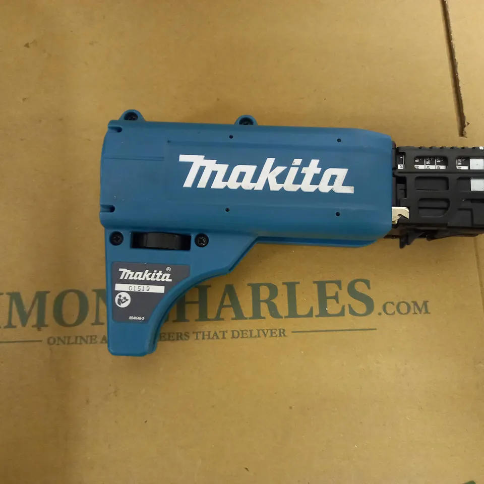 MAKITA SOCKET SET AND DRYWALL SCREWDRIVER