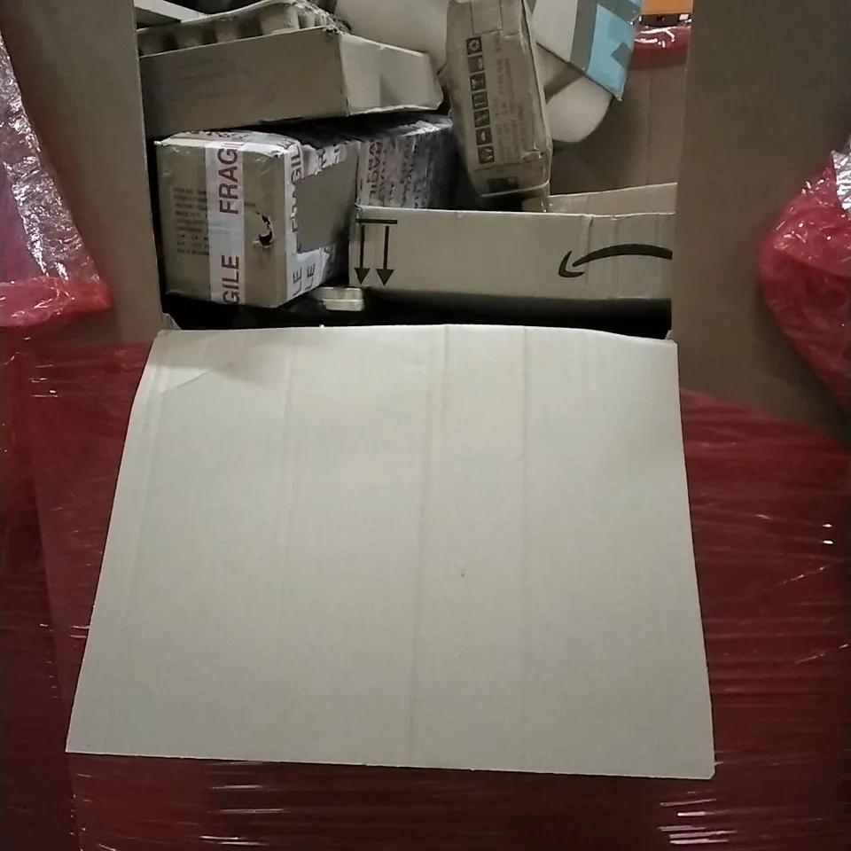 PALLET OF HOUSEHOLD ITEMS TO INCLUDE OXYGEN CONCENTRATOR, CEILING LIGHT WITH LIGHT, PLAYPEN, STEAM CLEANER AND OTHER ASSORTED ITEMS...
