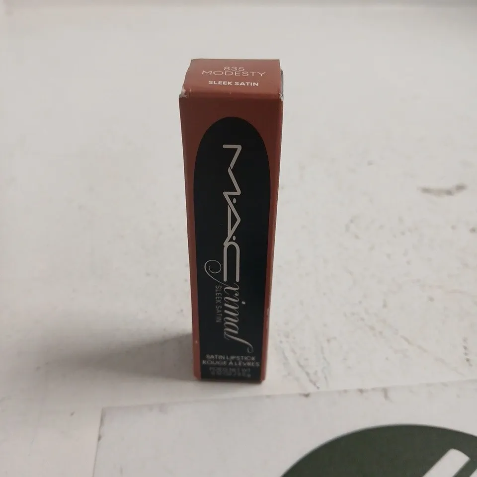 MAC LIPSTICK – MODESTY SHADE, SATIN FINISH (835)