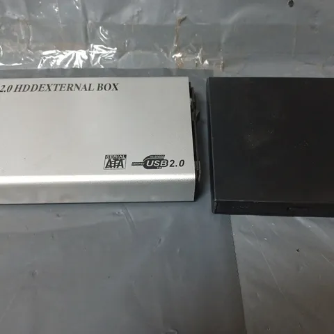 APPROXIMATELY 30 DYNAMODE ASSORTED CDR DRIVES AND EXTERNAL BOXES