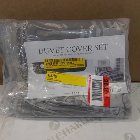 BAGGED SEQUOYAH MICROFIBER FLORA REVERSIBLE DUVET COVER WITH PILLOWCASES - DOUBLE