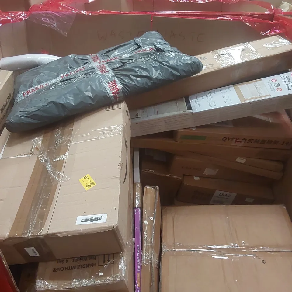 PALLET CONTAINING A VERY LARGE QUANTITY OF ASSORTED ITEMS INCLUDING: SMART CAT LITTER BOX, WOODEN TRIPOD EASEL, TOILET SEAT FRAME ECT