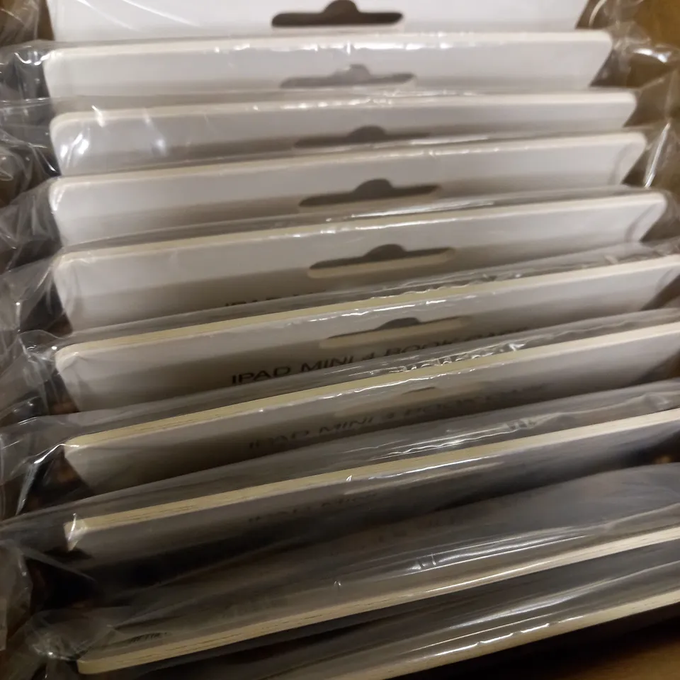 LOT OF APPROX 10 HAPPY PLUGS IPAD MINI 4 BOOK CASES - LEOPARD 