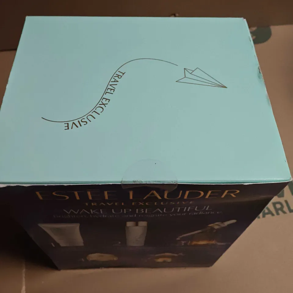 SEALED ESTÉE LAUDER TRAVEL EXCLUSIVE SKINCARE GIFT SET