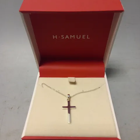 BOXED H. SAMUEL CROSS NECKLACE IN SILVER EFFECT