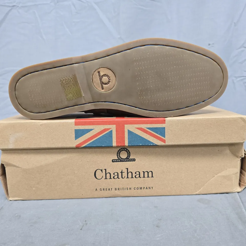BOXED PAIR OF CHATHAM SHOES IN WALNUT SIZE 7.5 (EU 41.5)