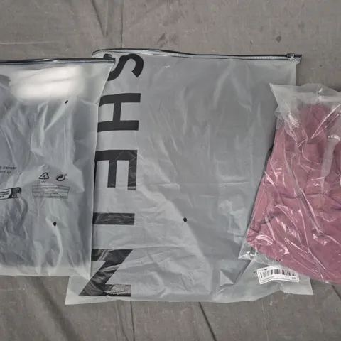 BOX OF APPROXIMATELY 25 ASSORTED CLOTHING AND FASHION PRODUCTS IN VARIOUS STYLES AND SIZES - COLLECTION ONLY