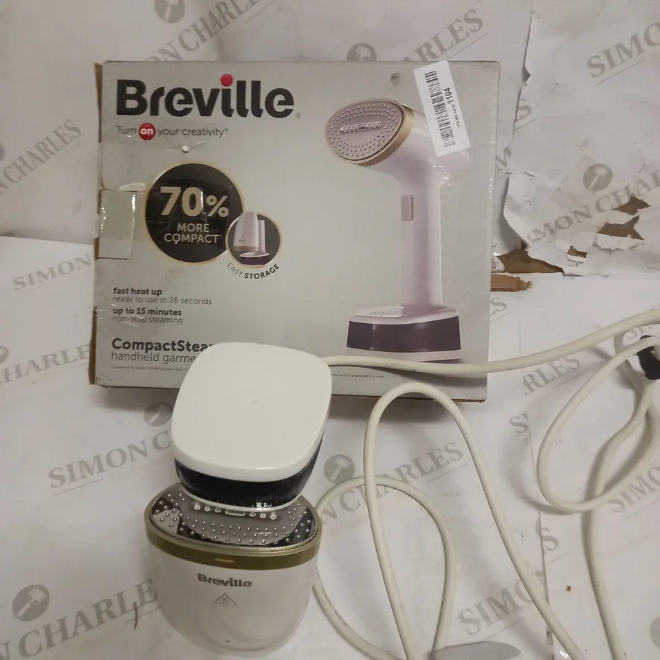 BREVILLE COMPACTSTEAM FOLDABLE GARMENT STEAMER