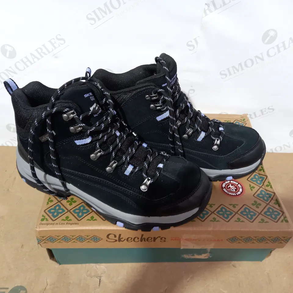 BOXED PAIR OF SKECHERS - SIZE 6