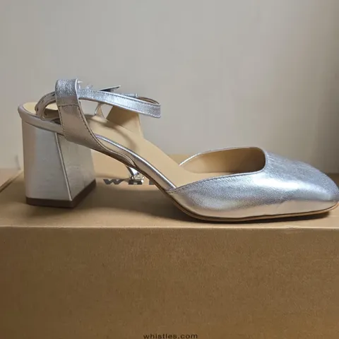 BOXED PAIR OF WHISTLES MATILDA BLOCK HEEL SHOE - SILVER METALLIC, UK 8