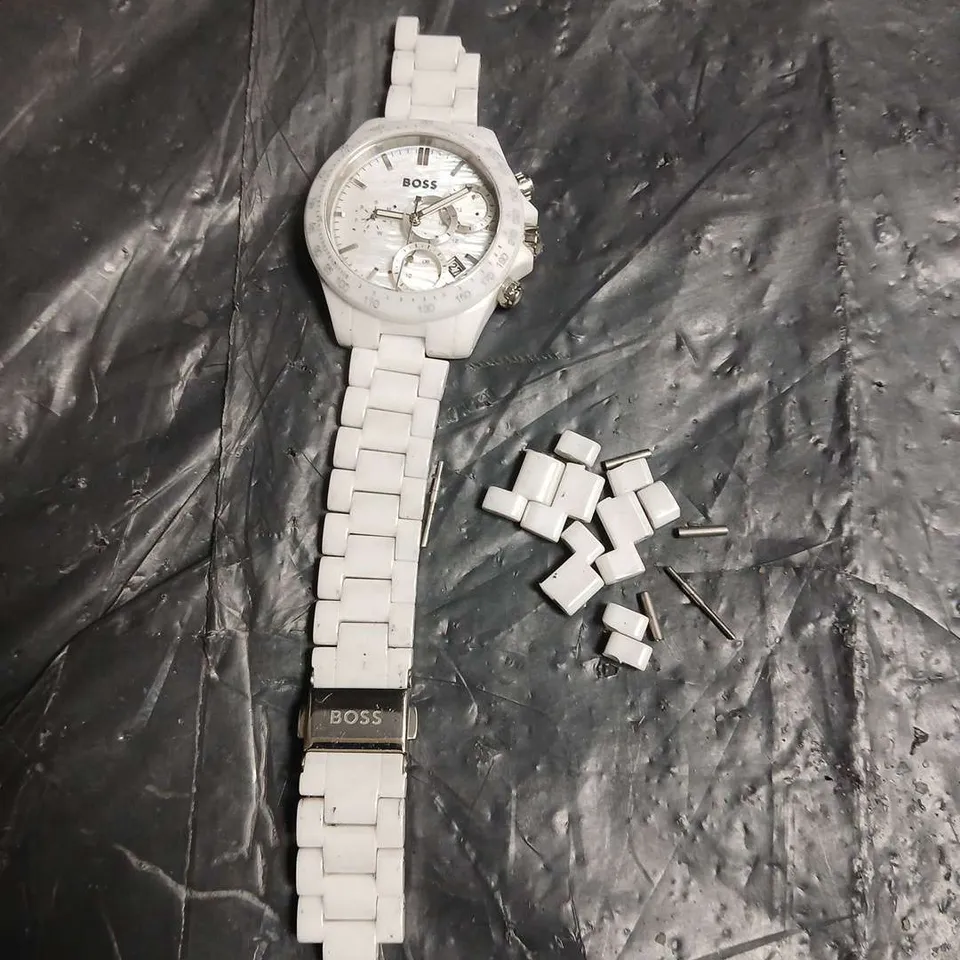 HUGO BOSS WHITE CHRONOGRAPH WATCH WITH EXTRA LINKS